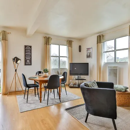 L'Aube #Vue Imprenable #Balcon #Garage Privatif Le Gond-Pontouvre